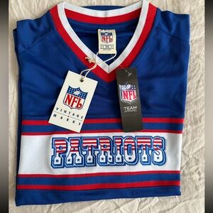 NWT NFL Patriots Logo basketball jersey unisex - XS